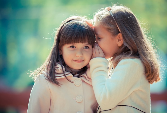  Cum iti incurajezi copilul sa isi faca prieteni