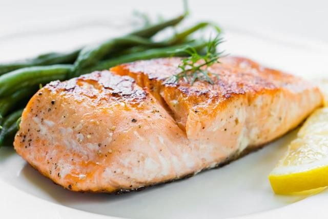 3 motive să gătești peștele la microunde. Cercetătorii britanici spun că e mai sănătos