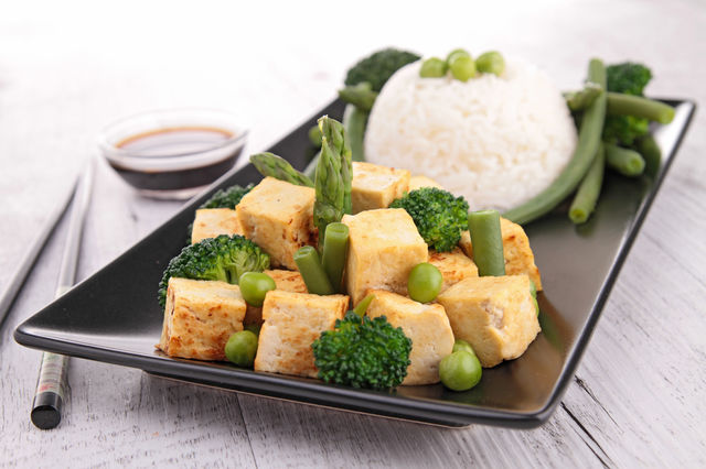Cum să foloseşti brânza tofu când ţii post? Reţete rapide