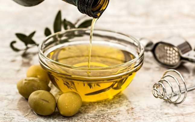 Cum recunoşti uleiul de măsline extravirgin veritabil. Gradul de aciditate, caracteristica ce indică originalitatea