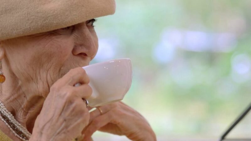 Ceaiul care prelungește viața femeilor trecute de 65 de ani