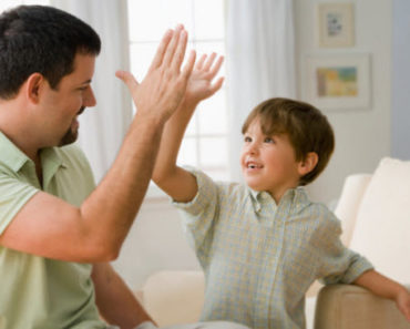11 diferenţe între un părinte obişnuit şi unul înţelept