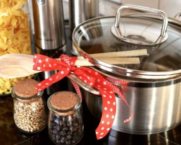 20 de trucuri care îţi vor fi foarte utile în bucătărie