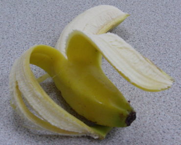 Nu mai arunca cojile de banane! Iata cate minuni poti face cu ele