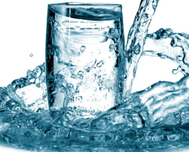 Care este diferența dintre apa plată și apa minerală
