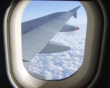MOTIVUL pentru care toate avioanele au geamuri rotunde