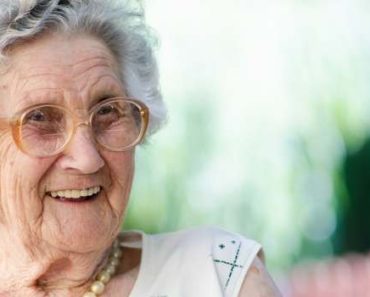Sunt EXTRAORDINARE: 19 sfaturi de tinerete, frumusete si viata de la o bunica de 96 DE ANI!