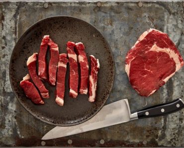 Adevărul despre consumul de carne roșie. Oamenii de știință se contrazic