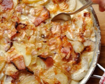 Cartofi Carbonara la cuptor – Bunătate gata în doar 30 minute