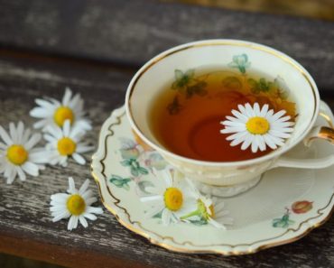 Cele mai importante beneficii ale consumului de ceai de musetel