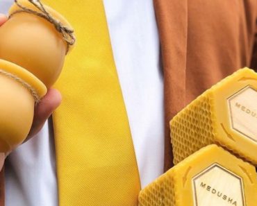 Unica în lume: O companie din Ucraina ambalează mierea în borcane din ceară