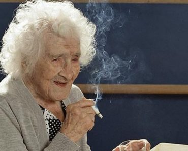 A fumat și a băut zilnic dar a trăit 122 de ani. Care e adevăratul secret al longevității