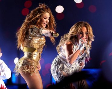 (video) Shakira şi Jennifer Lopez au oferit un moment muzical plin de culoare la Super Bowl 2020