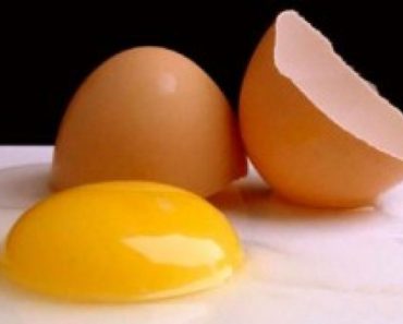 Beneficiile gălbenuşului de ou. De ce este bine să mănânci