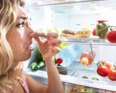 Cum să scapi de mirosul neplăcut din frigider: 2 metode simple și ușor de realizat !