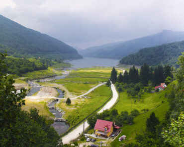 „Mica Elveție” a României, localitatea cu cel mai curat aer din Europa